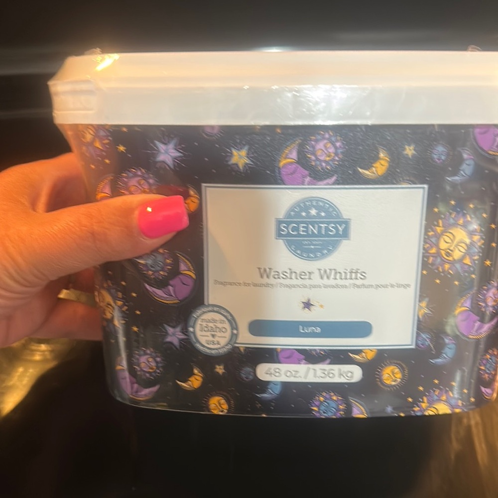 Scentsy washer whiffs